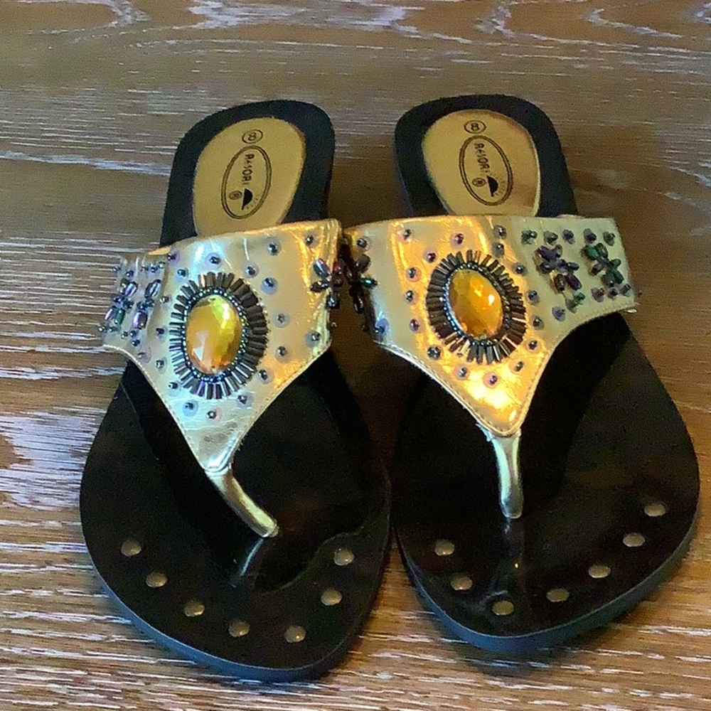 Jewelled Gold Flip Flop Size:8